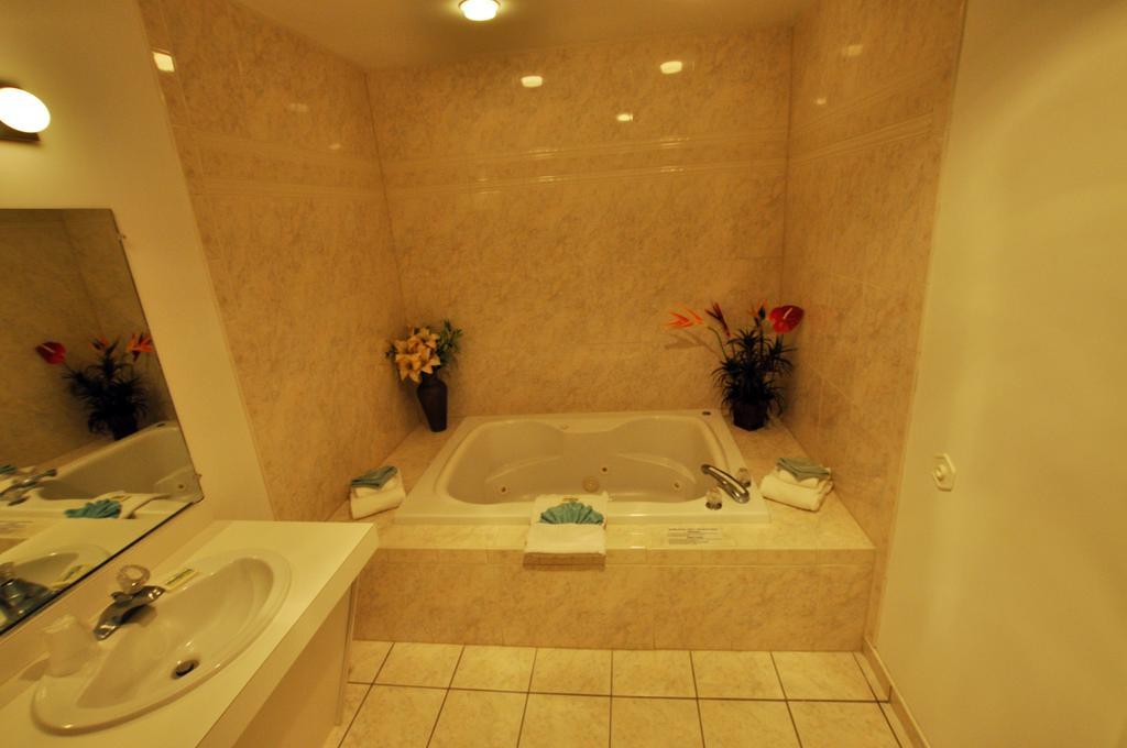 Riviera Resort & Suites Wildwood Δωμάτιο φωτογραφία